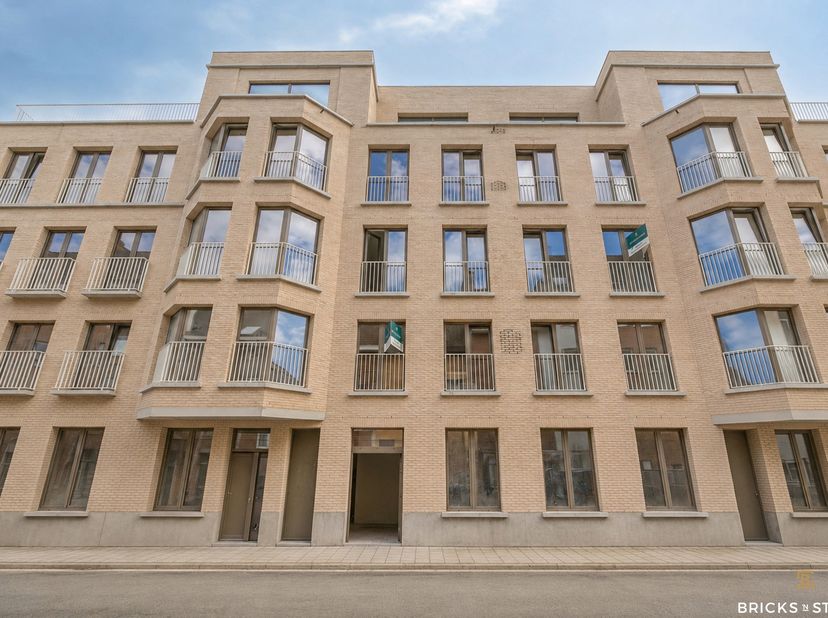 Appartement à louer
                    à 2060 Antwerpen