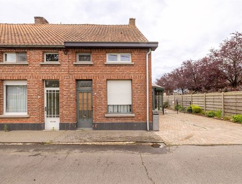                                         Eengezinswoning te koop in Koningshooikt, € 279.000
