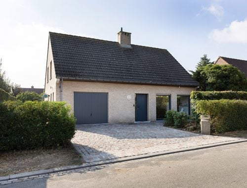                                         Maison à vendre à Heestert, € 445.000

