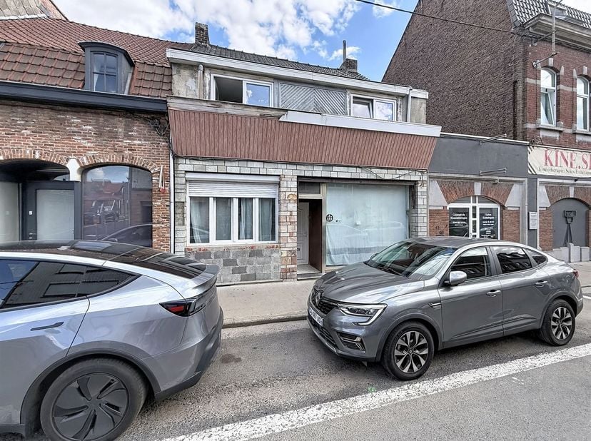 Bedrijfsvastgoed te koop in ,
                    7700 Moeskroen