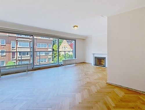                                         Appartement te huur in Sint-Pieters-Woluwe, € 1.650
