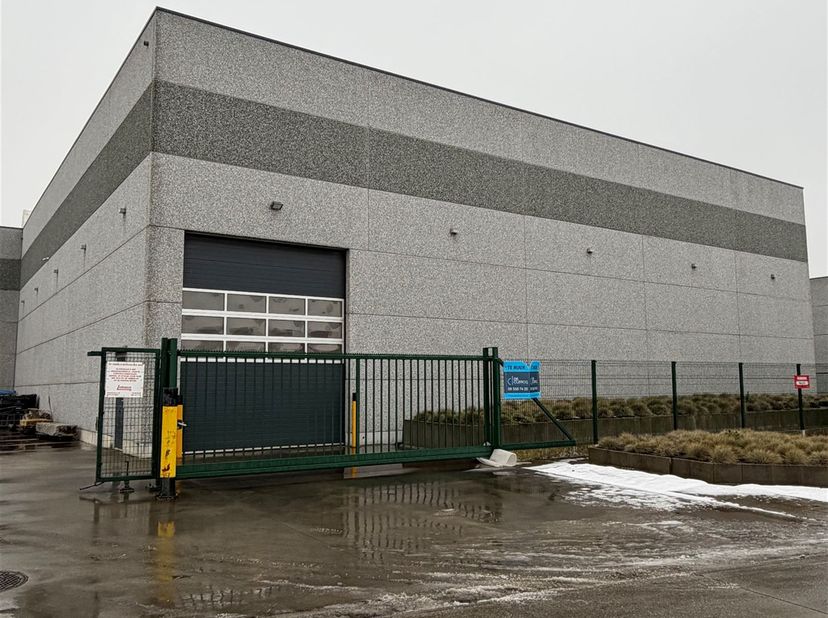 Bien professionnel à louer
                    à 9940 Evergem