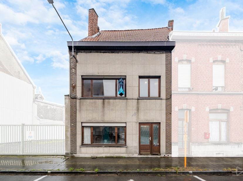 Huis 3 fronten met een hoog potentieel – 134 m2 woonoppervlak + cabriolet zolder – tuin op het zuiden<br />
Dit huis met 3 facades biedt prachtige vol