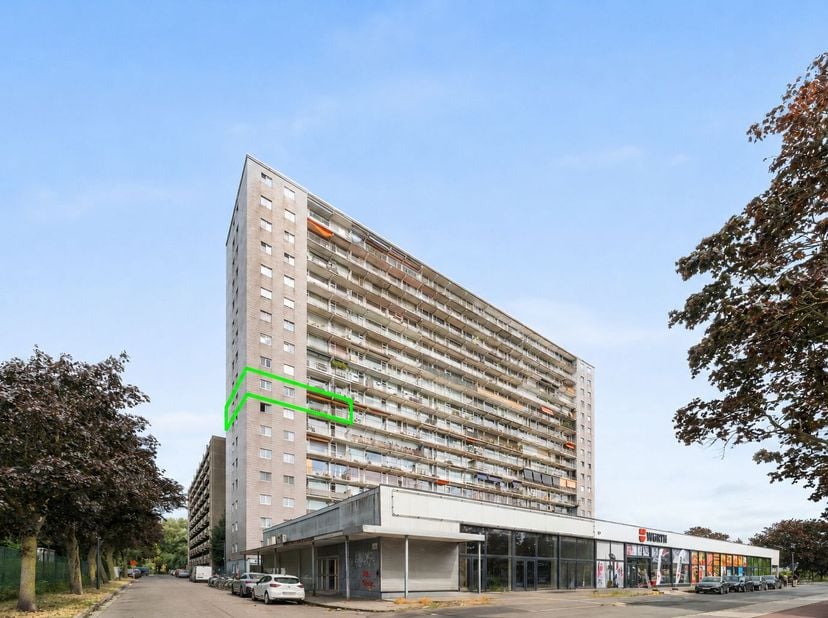 Op zoek naar een appartement te koop in Gent? Dit lichtrijke appartement in de Scandinaviestraat, in de wijk Muide-Meulestede-Afrikalaan, bevindt zich