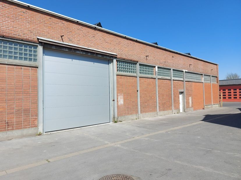 Bien professionnel à louer à Lauwbergstraat 122B boîte 000,
                    8930 Lauwe