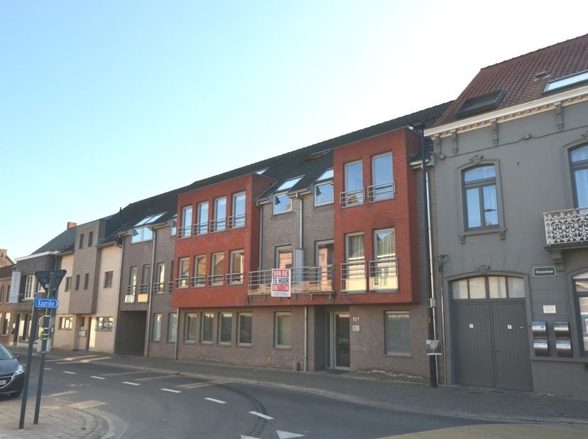 Appartement à louer
                    à 9980 Sint-Laureins