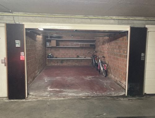                                         Garagebox te koop in Eeklo, € 32.500
