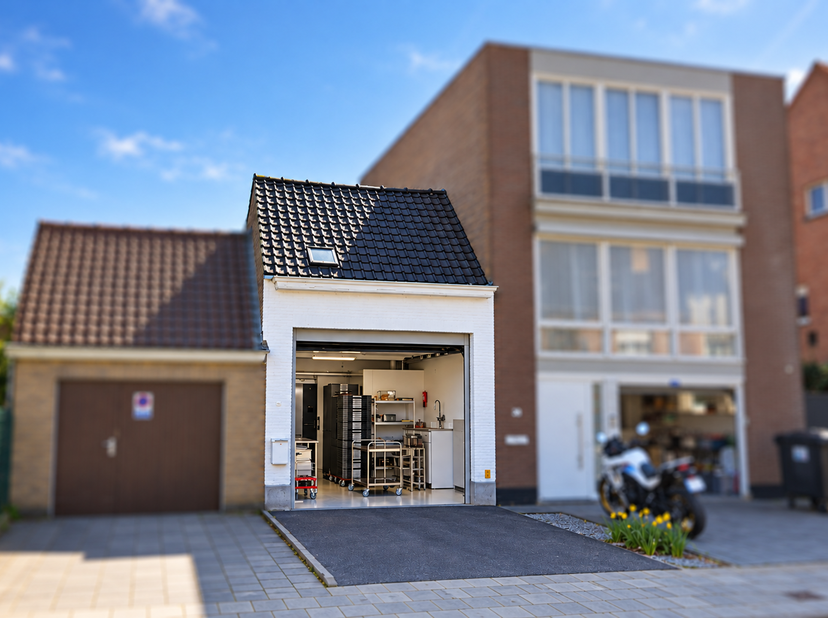 Bedrijfsvastgoed te koop in Potentestraat 40,
                    8000 Sint-Pieters