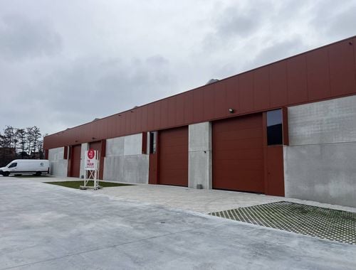                                         Opslagplaats te huur in Izegem, € 995

