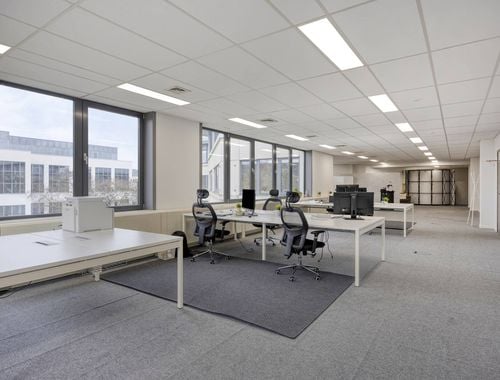                                         Bureaux à vendre à Zaventem, € 210.000
