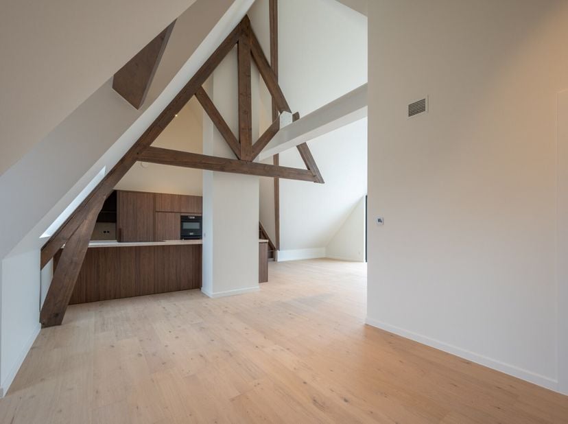 Residentie "De Gendarmerie" is een uniek en exclusief nieuwbouwproject aan randje Brugge. Dit prachtig project bestaat uit twee volumes, waarvan volum