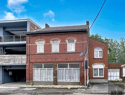                                         Woning te koop in Leval-Trahegnies, € 160.000
