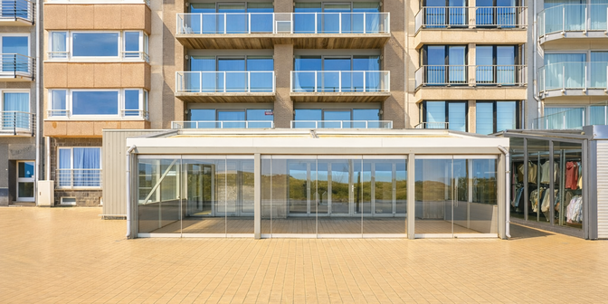 Bien professionnel à vendre à Zeedijk 61, 8620 Nieuwpoort