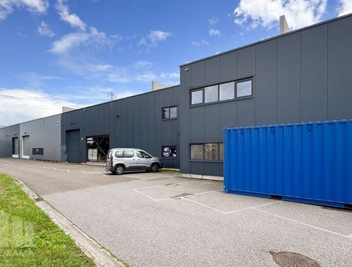                                         Bedrijfsgebouw te koop in Puurs, € 1.050.000

