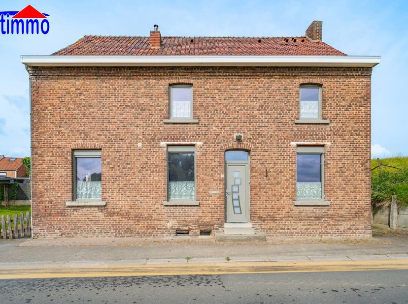 Huis te koop
                    in 7803 Bouvignies