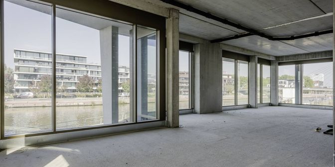 Bedrijfsvastgoed te koop in Havenkaai 1, 8500 Kortrijk
