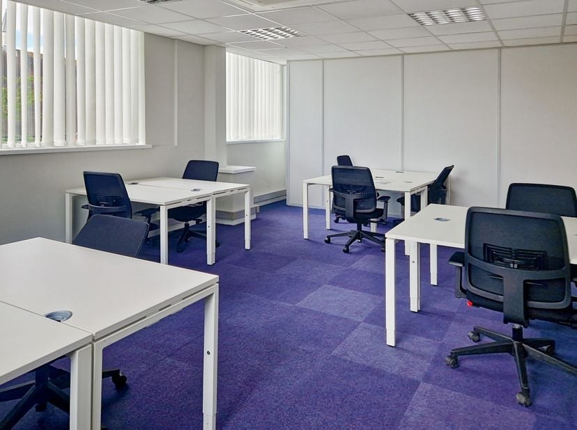 Boek een gemeubileerde kantoorruimte met service voor bedrijven van elke grootte in Regus Mechelsesteenweg 65<br />
<br />
Dit aanbod omvat een eigen