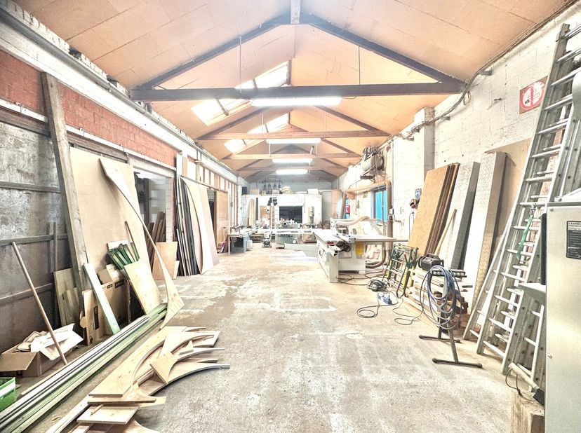Bedrijfsvastgoed te koop in Abeelestraat 79 bus Z,
                    8710 Wielsbeke