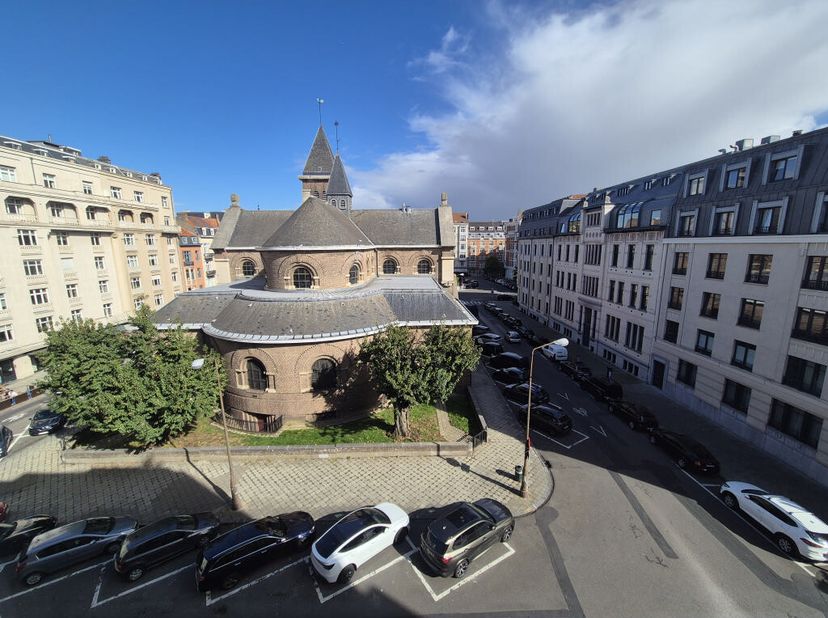 Appartement te huur in ,
                    1050 Elsene