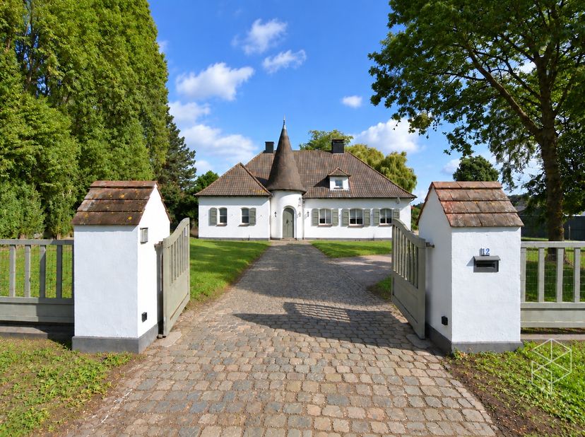 Huis te koop in Leieberm 12,
                    9910 Knesselare