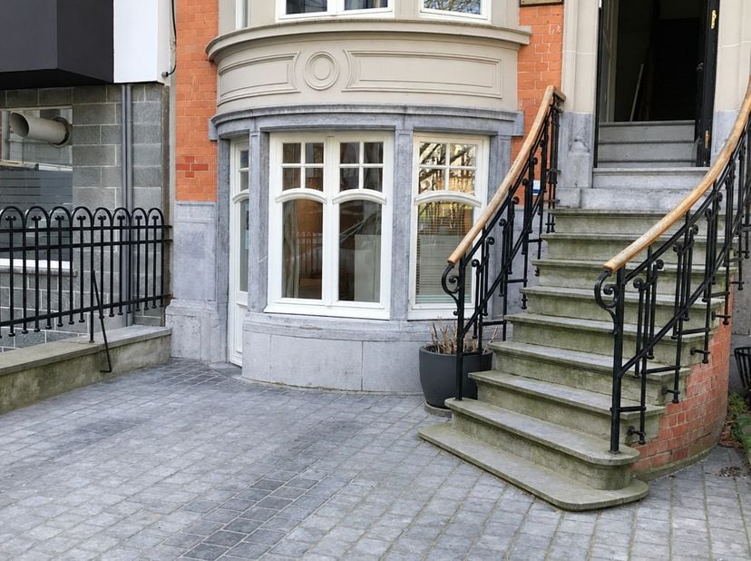 Bedrijfsvastgoed te huur in Prinses Clementinaplein 28,
                    8400 Oostende