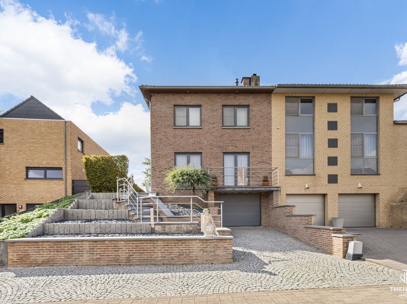 Huis te koop in Burgemeestersstraat 107,
                    3870 Heers