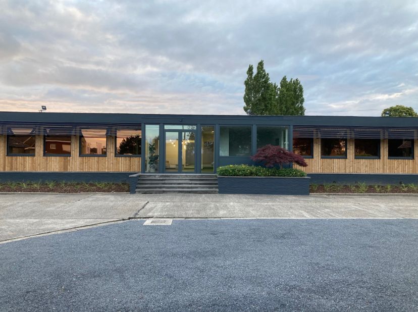Bien professionnel à louer
                    à 8500 Kortrijk