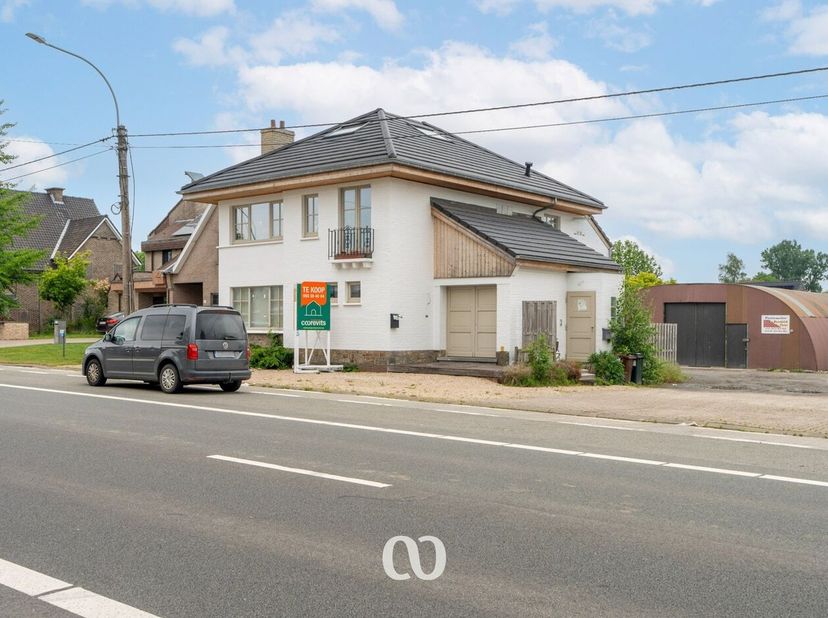 Maison à vendre à Hundelgemsebaan 83,
                    9630 Hundelgem