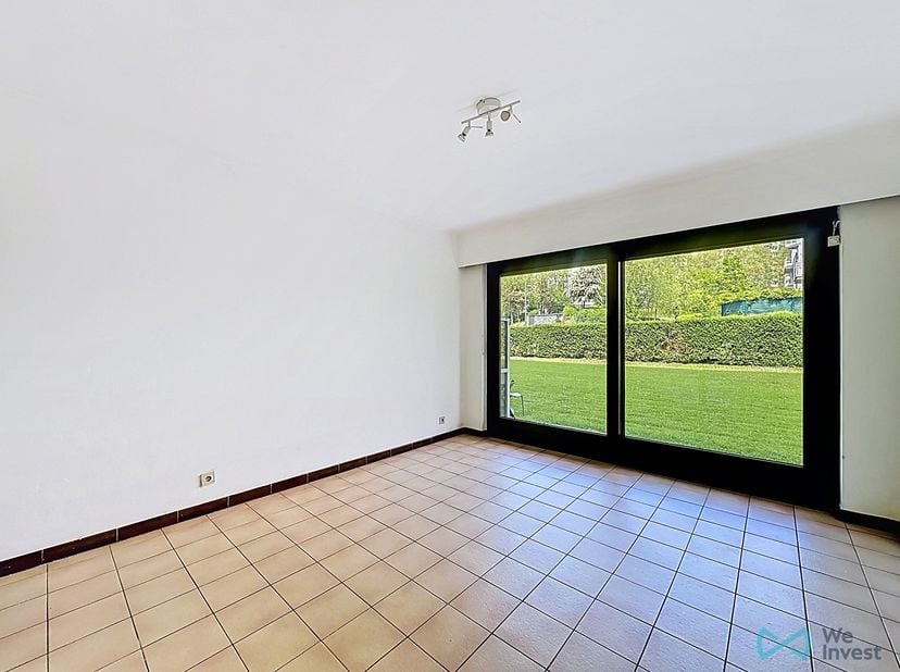 Informatie en bezichtigingen: maxime.l@weinvest.be | 02 315 77 22<br />
We Invest biedt u exclusief deze lichte studio aan, ideaal gelegen en voorzien