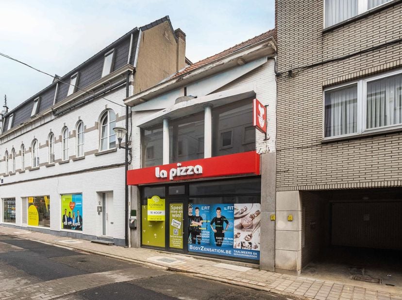 Bedrijfsvastgoed te huur in Adamstraat 4,
                    9500 Geraardsbergen
