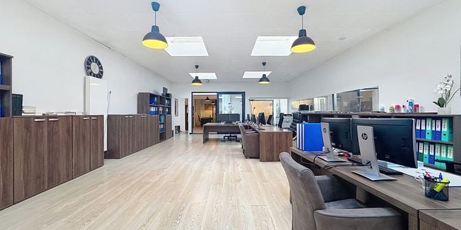 Bedrijfsvastgoed te koop in Rue Berckmans 31, 1060 Sint-Gillis