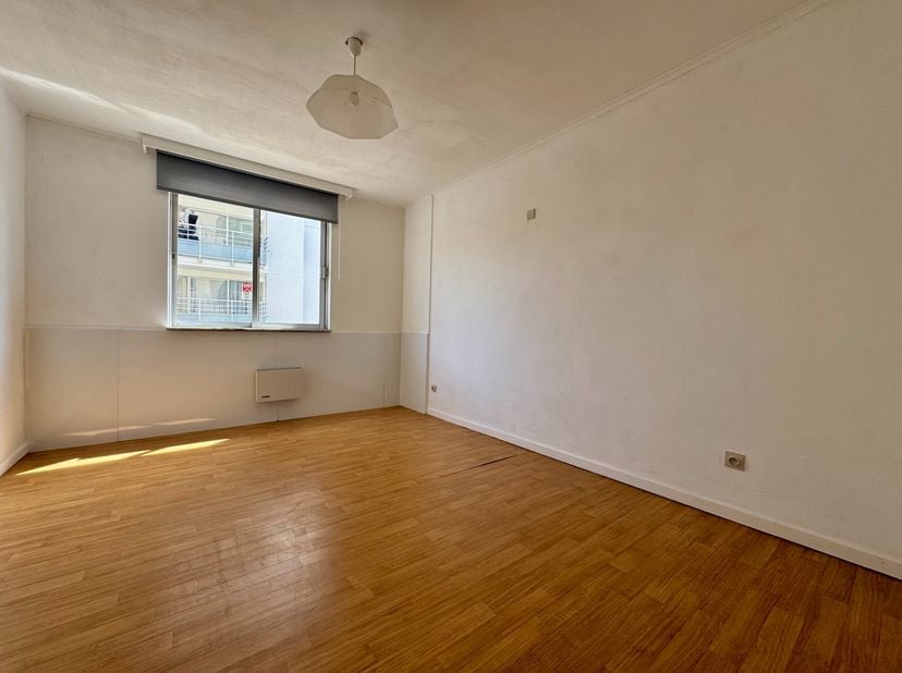 Appartement met 3 slaapkamers te huur in hartje Genk.<br />
<br />
Bent u op zoek naar een ruim appartement op een toplocatie? Dan is dit verzorgde ap