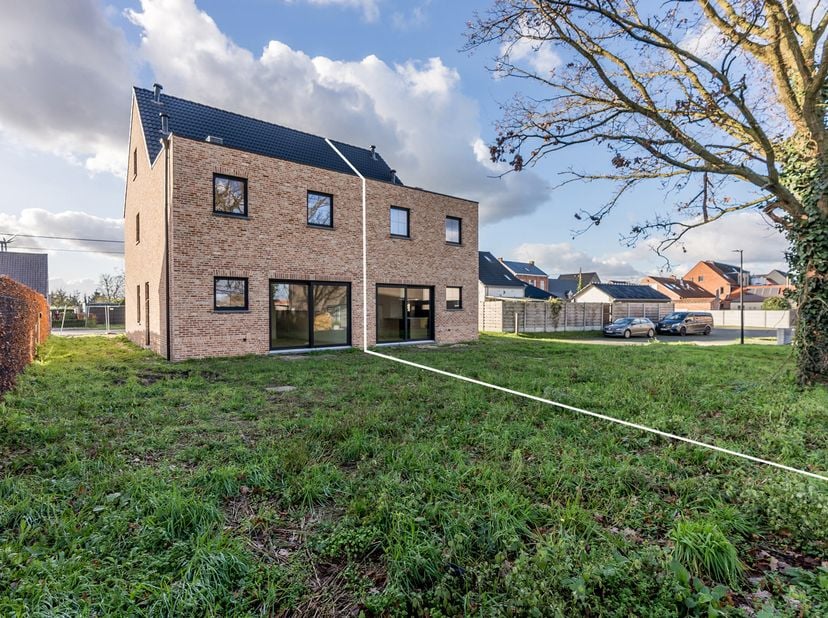 Huis te koop in Gestelsesteenweg 197,
                    2450 Meerhout