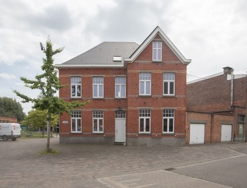                                         Pastorijwoning te koop in Wetteren, € 320.000
