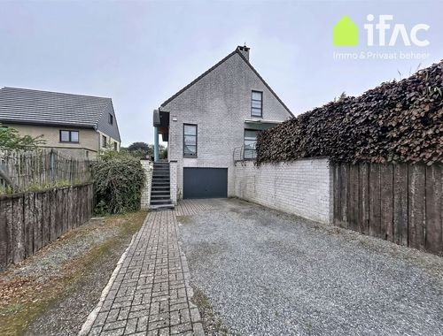                                         Maison unifamiliale à louer à Duisburg, € 2.900
