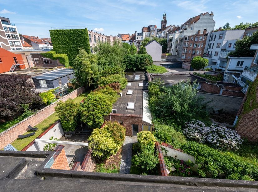 Bedrijfsvastgoed te koop in Avenue Maurice Maeterlinck,
                    1030 Schaarbeek