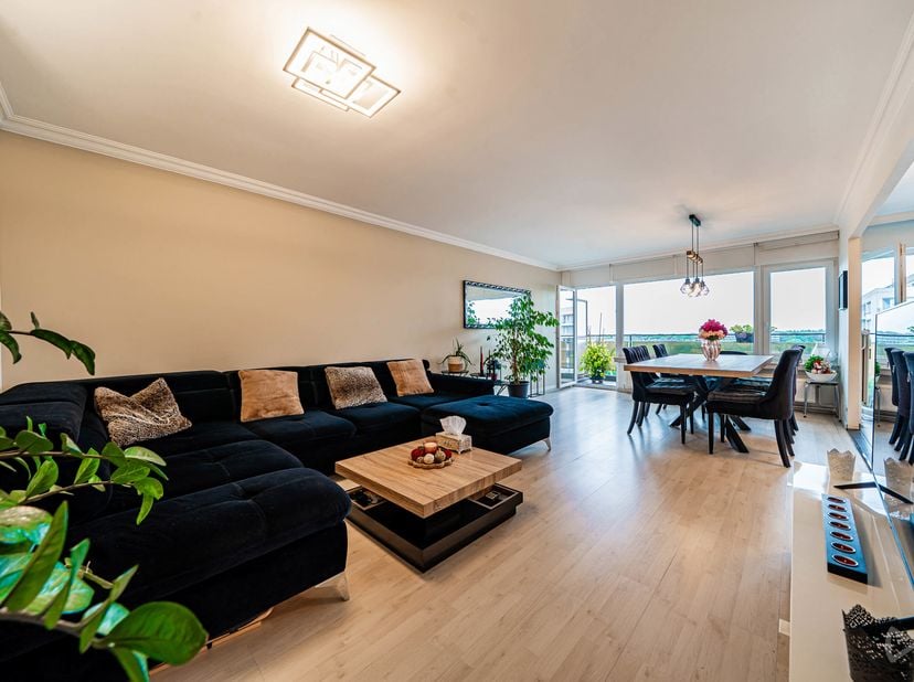 Appartement te koop in Avenue de l'Oud-Kapelleke 5 bus 51,
                    1140 Evere