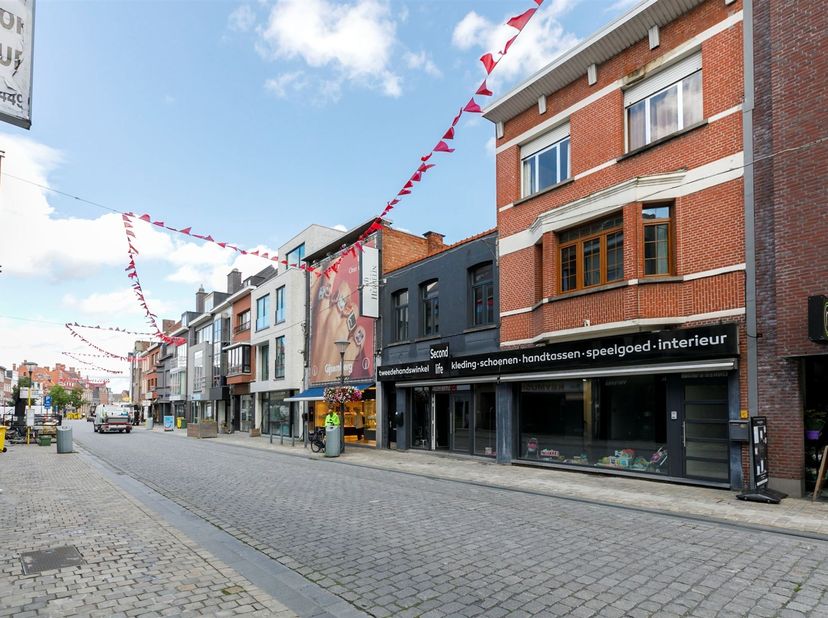 Bien professionnel à louer
                    à 2200 Herentals