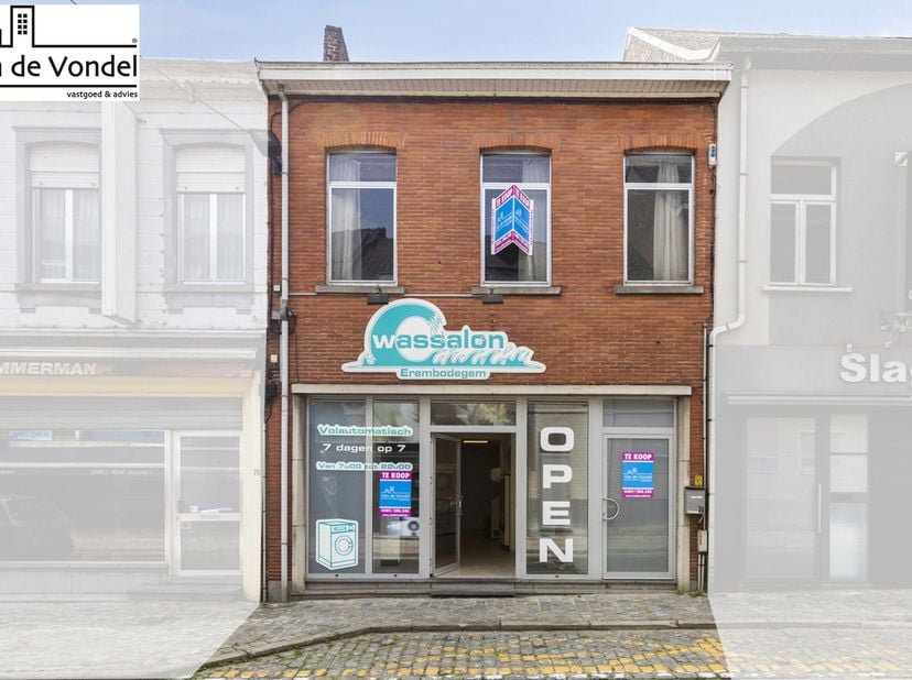 Bent u op zoek naar een commercieel pand met tal van mogelijkheden op een centrale ligging? <br />
Dan is dit veelzijdige eigendom in het hart van Ere