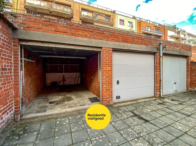 Garage à vendre
                    à 8670 Koksijde