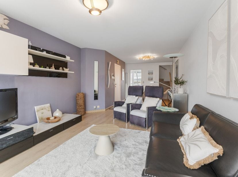Knokke: Instapklaar triplex-appartement met 3 slaapkamers en zonnige terrassen vlakbij de Dumortierlaan - Knokke.Op een uitstekende locatie, vlakbij h