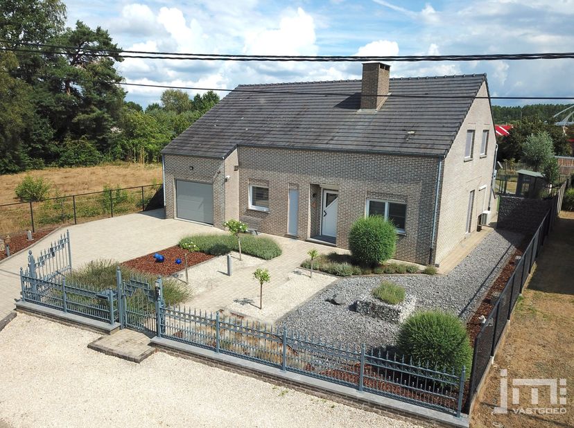 Dit pand wordt verkocht via een biedingsprocedure met een richtprijs/instelprijs van € 595.000.&amp;nbsp;<br />
KIJKDAG: Zaterdag 19 september 2026 – Enke