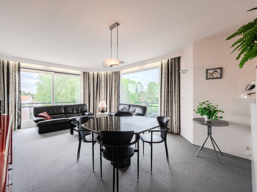 Appartement d'une chambre prêt à emménager à vendre situé au troisième étage de la résidence Blauwvoet, Goethalsstraat 12 à Nieuport. Cet appartement