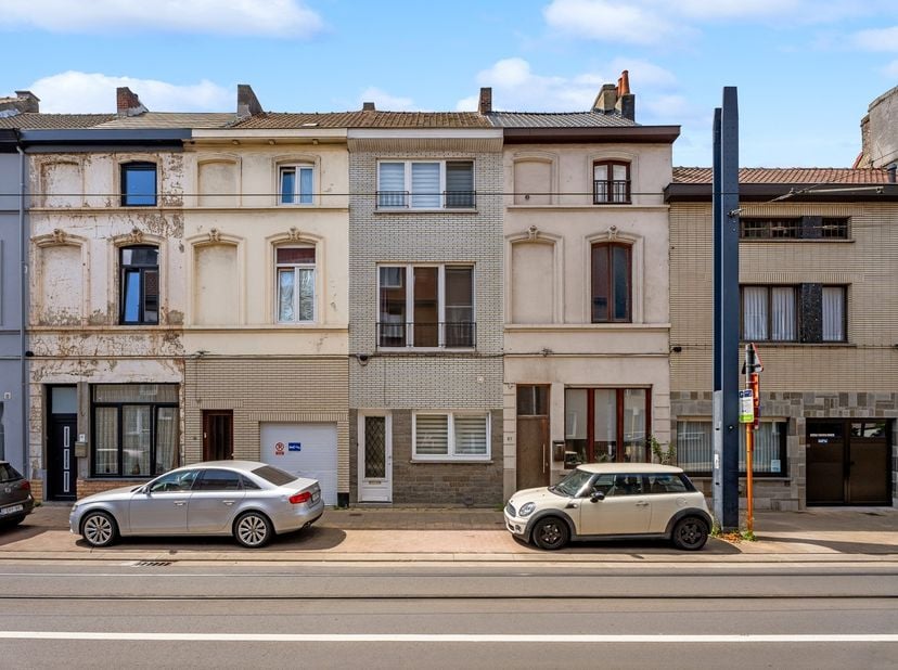 Huis te koop in Gebroeders De Smetstraat 55,
                    9000 Gent