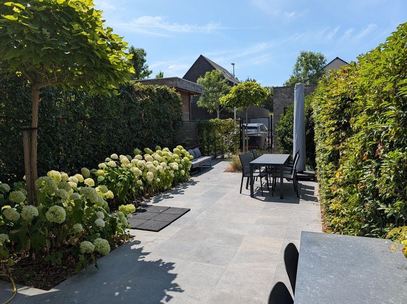 Instapklare woning met stadstuin op Park Ekkelgarden.<br />
<br />
Ontdek deze moderne rijwoning in de autovrije Lekbaardersstraat! <br />
<br />
Op d