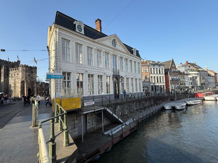 Appartement te huur in Kleine Vismarkt 2 bus 101,
                    9000 Gent