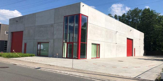Bedrijfsvastgoed te huur in Regina Wautersweg 14, 8800 Roeselare