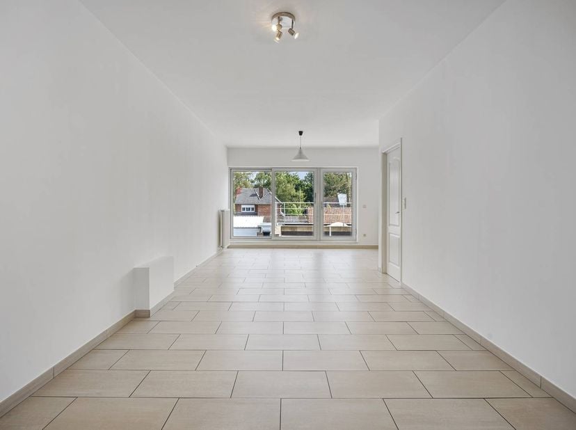 Met een aangename bewoonbare oppervlakte van 144 m² en een terras met een ideale zuidelijke oriëntatie, biedt dit appartement alle troeven om optimaal