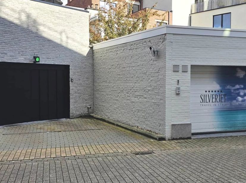 Guffenslaan  Hasselt<br />
Zeer praktische, ondergrondse autostaanplaats te koop, gelegen op de kleine ring van Hasselt. (Meer info via www.immoland.i