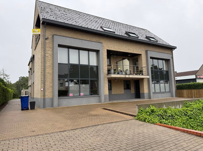 Appartement à louer
                    à 2440 Geel